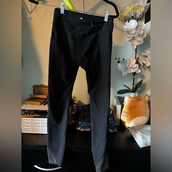 Lululemon Black Polka Dot Leggings size 4 - Picture 1 of 2